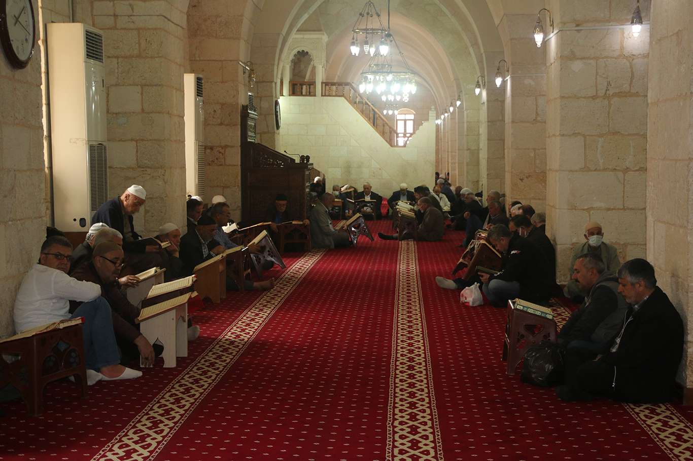 Mukabele geleneği Peygamber Efendimizden günümüze devam ediyor Mukabele geleneği Peygamber Efendimizden günümüze devam ediyor